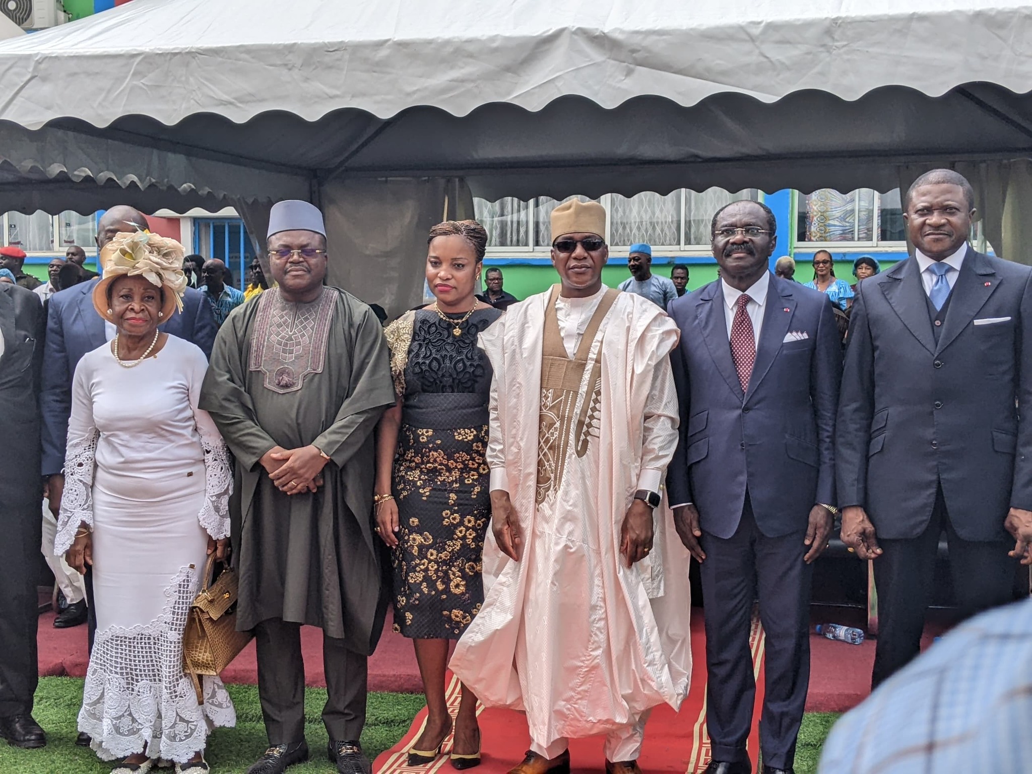 NDOM EBONGUE.jpg (669 KB)